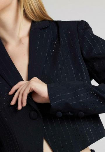 Короткий блейзер