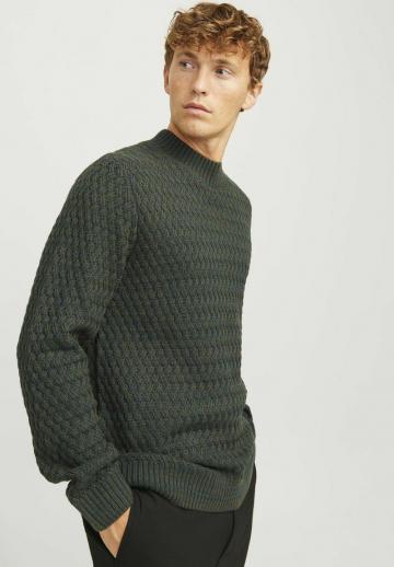 Пуловер