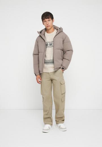 Зимняя куртка