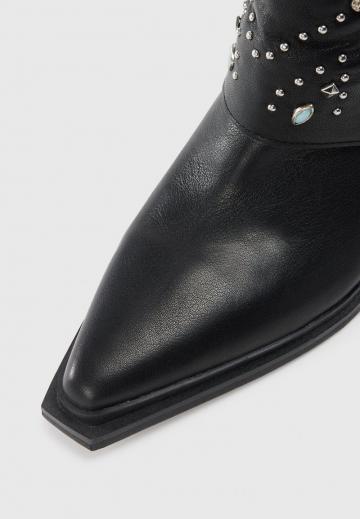 Ковбойские сапоги