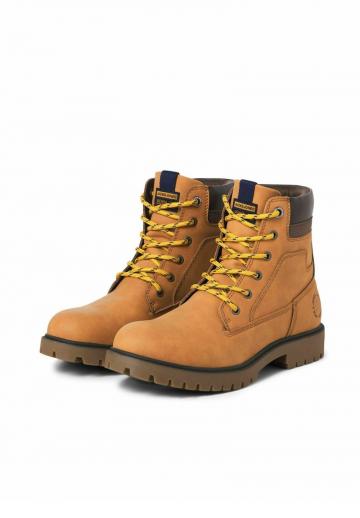 Ботинки на шнуровке