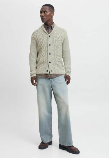 Вязаная кофта