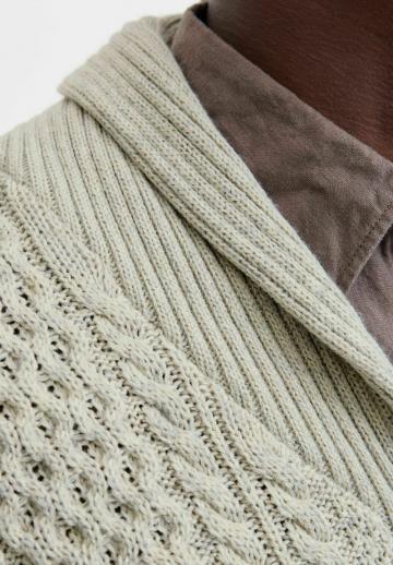 Вязаная кофта