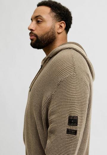 Вязаная кофта