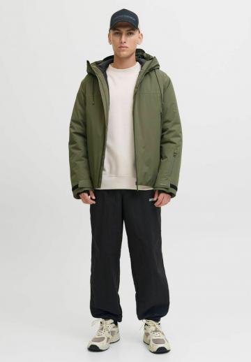 Зимняя куртка