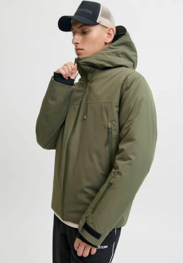 Зимняя куртка