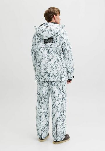 Зимняя куртка