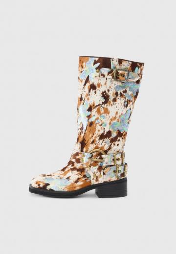 Ковбойские сапоги