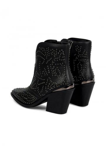 Полусапожки на высоком каблуке