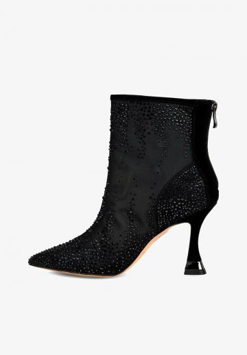 Полусапожки на высоком каблуке