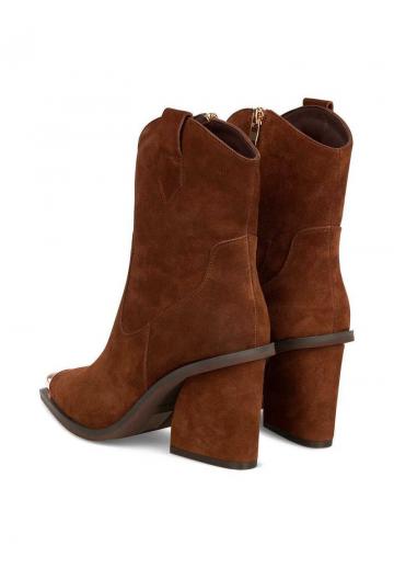 Полусапожки на высоком каблуке