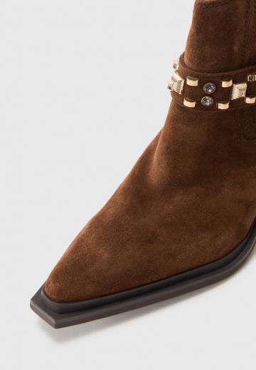 Полусапожки на высоком каблуке