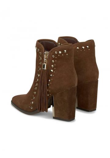 Полусапожки на высоком каблуке