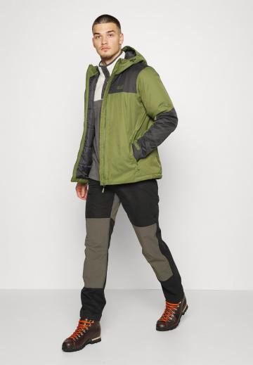 Зимняя куртка