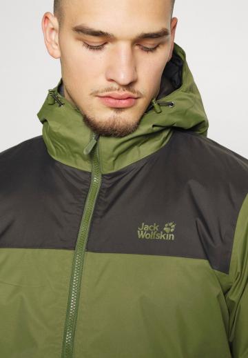 Зимняя куртка