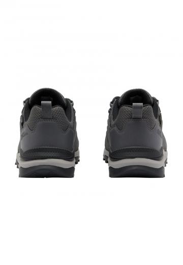 Походные кроссовки