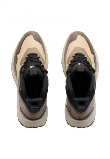 Походные ботинки