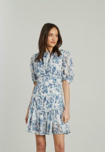 Короткое платье