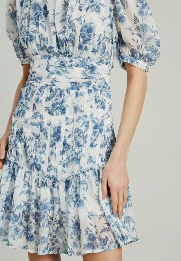 Короткое платье