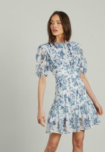 Короткое платье