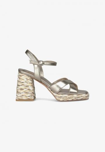 Гандбольные кроссовки