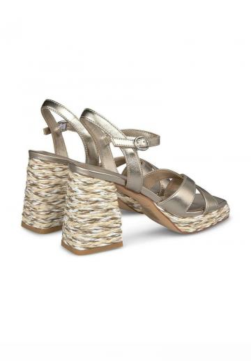 Гандбольные кроссовки