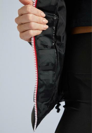 Зимняя куртка