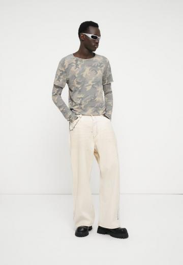 Свободные джинсы