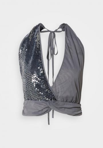 Блузка без рукавов