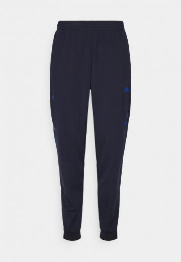 Спортивные штаны