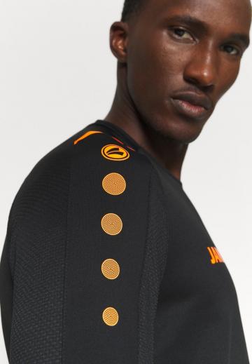 Спортивная кофта