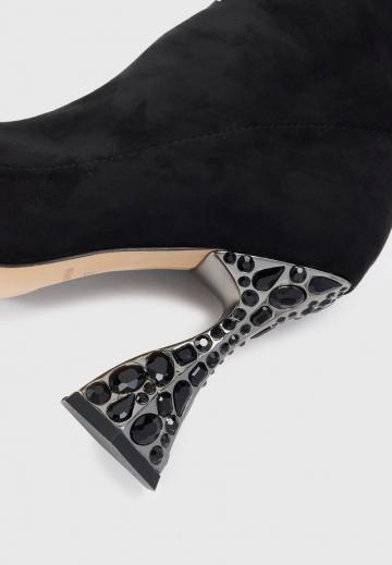 Высокие сапоги