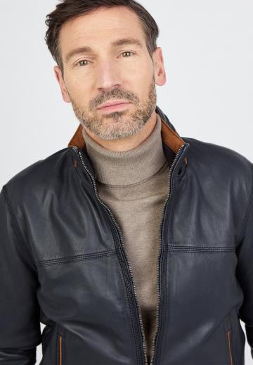 Куртка бомбер