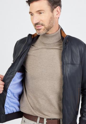 Куртка бомбер