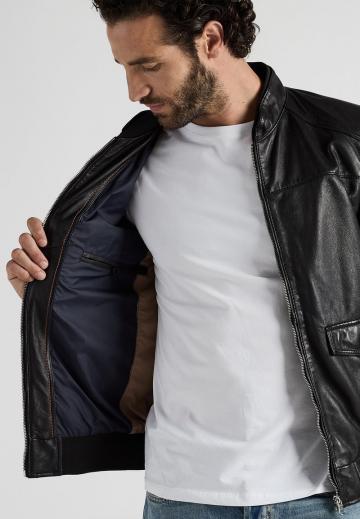 Куртка бомбер