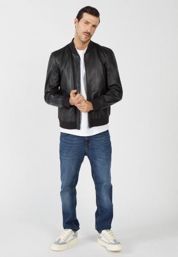 Куртка бомбер