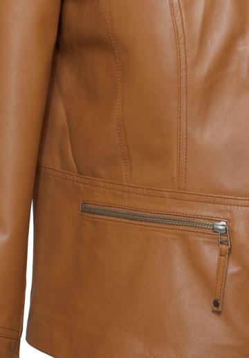 Короткая куртка