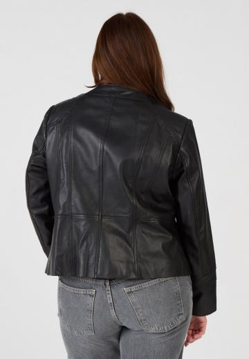 Короткая куртка