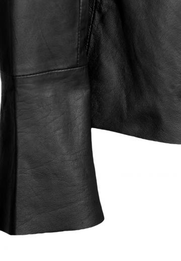 Короткая куртка