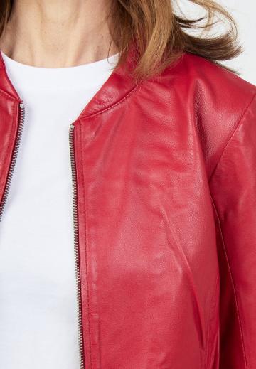 Короткая куртка