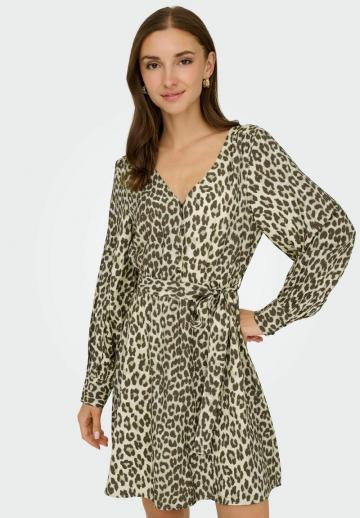 Короткое платье