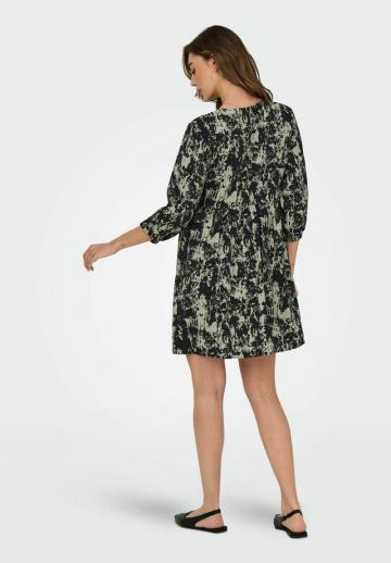 Короткое платье