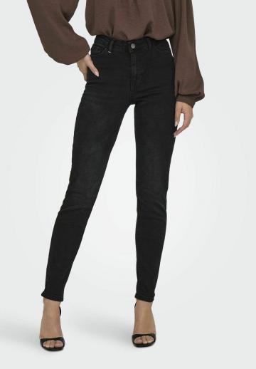 Узкие джинсы