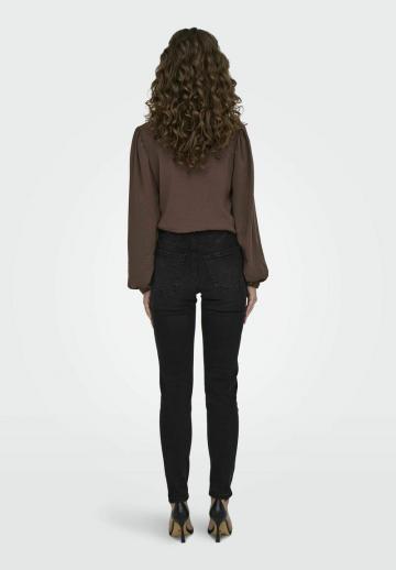 Узкие джинсы