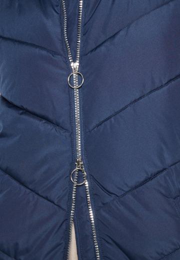 Длинный жилет