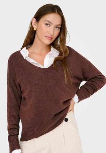 Пуловер с вырезом V