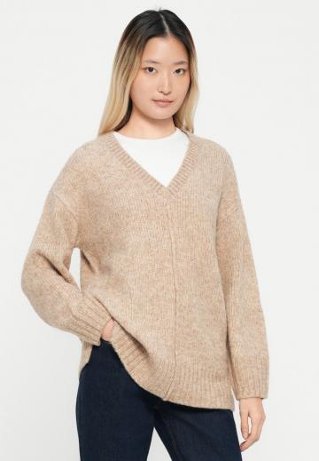 Длинный пуловер