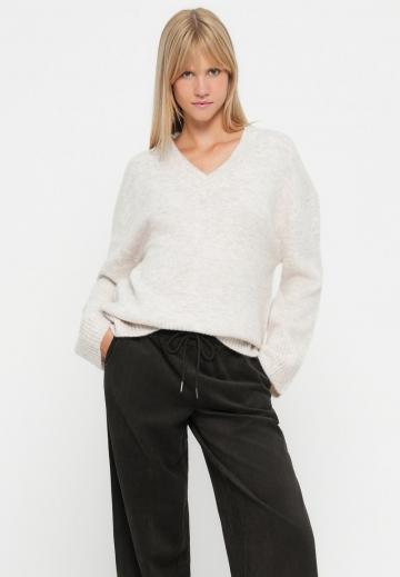 Длинный пуловер