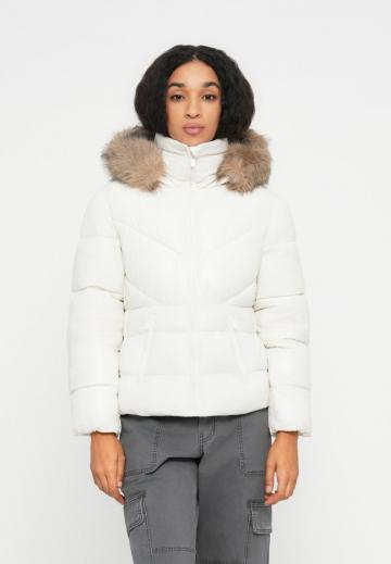 Зимняя куртка