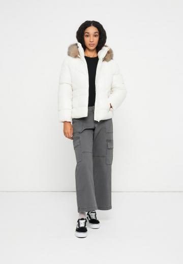 Зимняя куртка